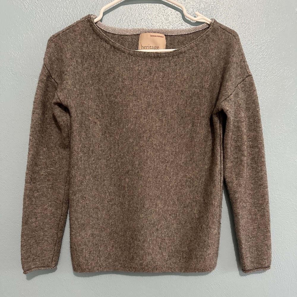 Banana Republic• Wool/Cashmere Boat neck Sweater in heather gray